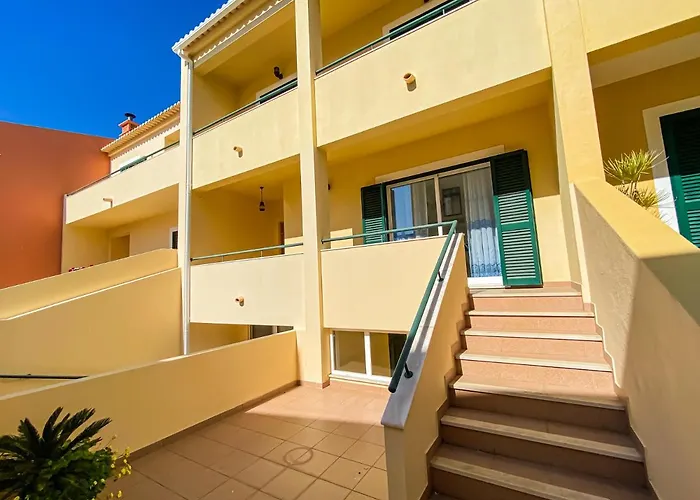 Casa Elena - Villa Espacosa Junto Ao Supermercado, Centro E Praias